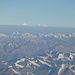 Beim Flug nach Leh sieht man das Nun-Kun Massiv (links Nun, mitte Kun, rechts Pinnacle Peak)