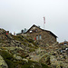 Na endlich - die Winnebachsee Hütte.<br />Doch wo ist das Bergpanorama geblieben ... 100% dicht ....