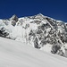 Zumstein, Dufourspitze, Nordend<br />In primo piano il nevaio poco sotto la cima del Pizzo Bianco<br /><br />Im Vordergrund das Schneefeld in der Nähe des Gipfels vom Pizzo Bianco