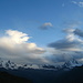 von der Kinhütte hat man einen tollen Blick Richtung Zermatt. Auch wenn die Wolken uns den perfekten Blick etwas verschleiern.