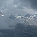 Da sinistra versa destra: Cima di Camadra, 3172 metri; Piz Valdraus, 3096 metri; Piz Gaglianera, 3121 metri; Piz Vial, 3168 metri e Piz Greina, 3124 metri.
