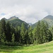 Sicht bei Plan Surücha - Piz Murtera, Piz Linard (in Wolken) und Piz Chapisun (von links nach rechts)