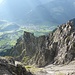 Auf der Furggle: Blick zum Chilchli (vorne rechts), über das man nun absteigen könnte nach Schwändi