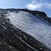 Oberhalb des Gletscherrestes gehts auf das Gipfelplateau.