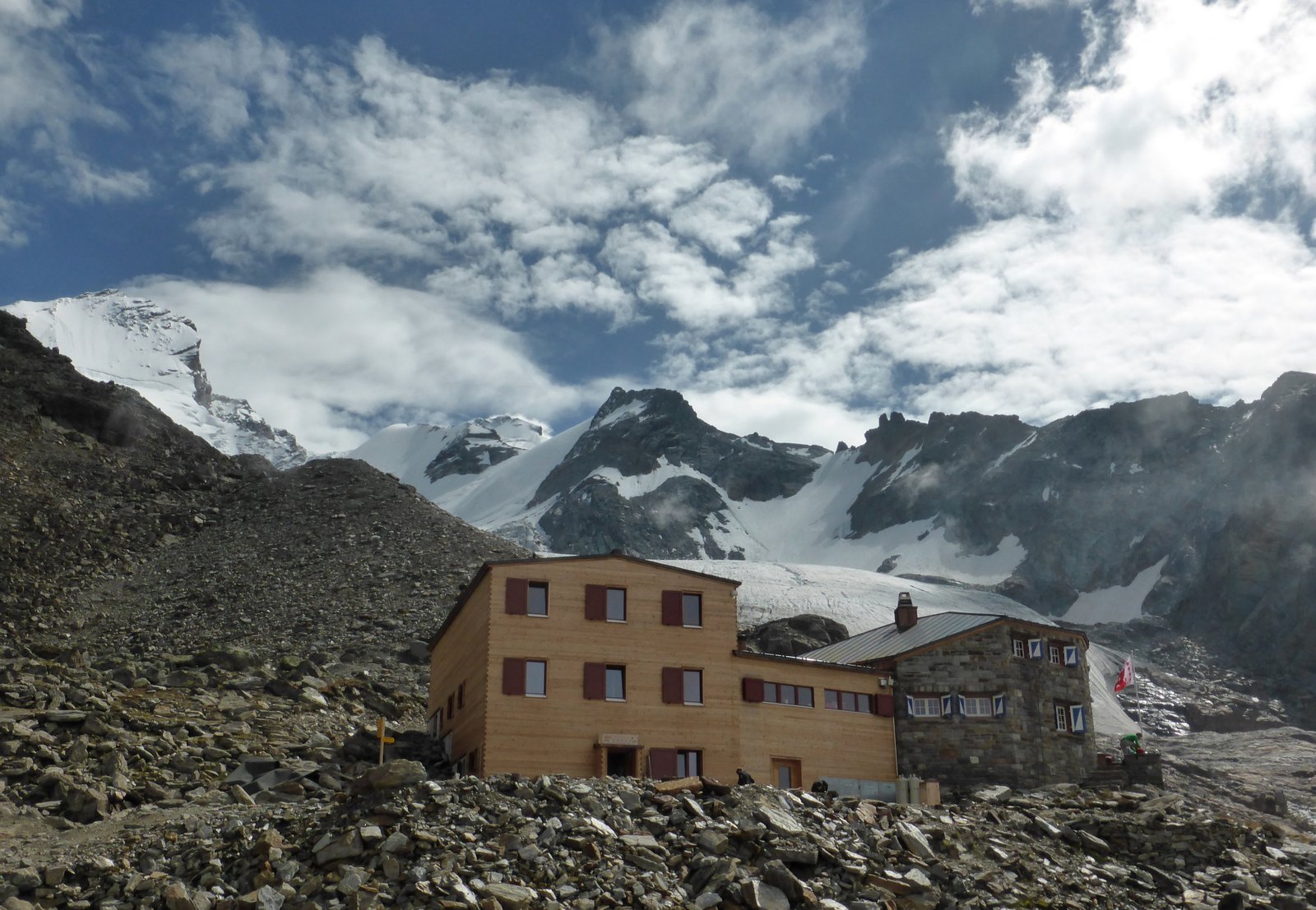 Die neue Domhütte Fotos