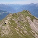 Der mittlere Laugen (2334m) vom Grat aus gesehen, rechts im Hintergrund der Ifinger (2581m)