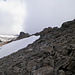 La cresta di collegamento con il Piz Piotta, con il nevaio che viene ufficialmente chiamato "Ghiacciaio di Piotta"