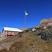 Nach der Gipfelbesteigung packten wir unsere Sachen in der Hütte zusammen. Nun ging es vom Rifugio Claudio e Bruno (2708m) auf den langen Rückweg zum Nufenenpass.