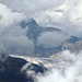 Aletschgletscher mit dem wolkenverhangenem Strahlhorn dahinter, das an diesem Tag ebenfalls Hikr-Besuch erhielt...