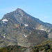 Turtmannspitze bei gutem Wetter. Links der Aufstiegsgrat. <br /><br />Diagonal nach rechts zum Vordergrund hin abfallend, der Abstiegsgrat zur Gämschwart hinunter.
