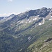 Aussicht in die Arena oberhalb Bosco Gurin. Rechts ist die Grossalp sichtbar, links hinten die 4000er an der Grenze Wallis/Italien, wohl jene des Monte Rosa-Massivs