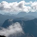 Gipfel im Südosten, wo man bei [http://www.hikr.org/gallery/photo1277022.html?post_id=72408#1 guter Fernsicht] die Wildspitze und andere Gipfel am Alpenhauptkamm erblickt