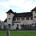 <b>Brione Verzasca: Castello Marcacci.<br />Si suppone che il costruttore fu il fiscale Giovanni Antonio Marcacci (1630-1680), al quale venne attribuito nel 1677 il titolo di Barone da parte del re di Polonia Giovanni III.</b>