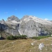 Das Wildenmassiv: Die beiden zackigen Hollhörner, der Kleine Wilde und dann der Große Wilde über der großen Karstfläche