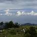 Blick über das Rheintal hinüber ins gewittrige Appenzell.