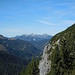 Die Tannheimer Berge hinterm Abbruch des Schönbichlkopfes