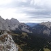 Und Panorama gen Westen. Durchaus lohnend, dieser kleine Gipfel hier.