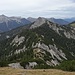 Kamm der Wechselschneid, der Steig ist teilweise recht abgebrochen und ausgewaschen, aber gut zu gehen.