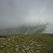 Das Wetter verschlechtert sich rapide und hüllt den Monte Camicia in Nebel.