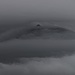 Beim Anflug auf die Ilha do Pico begrüsste und der höchste Berg der Insel. Die Spitze des Vulkans, genannt Piquinho, und Teile des Kraterrandes schauen aus den Wolken. Der Montaha do Pico (2351m) ist sogar der höchste Berg Portugals.