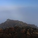 Montanha do Pico - Piquinho (2351m):<br /><br />Wegen der Wolkenobergrenze wenige Meter unterhalb des Gipfel sah ich die benachnarten Inseln nicht. Leider kann man sich bei einer Reise ins Ausland den günstigsten Zeitpunkt für eine Bergesteigug oft nicht aussuchen.