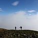 ....Cielo (qui nubi!!!) grigio (qui bianche!!!)...... e non sù ma giù!!!!... Su è tutto azzurro!!!!