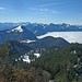 Blick über den Jochberg zur Zugspitze.