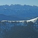 Zoom ins Karwendel zur Prominenz; in der Bildmitte die Ödkarspitzen, links davon Birkkar- und Kaltwasserkarspitze.