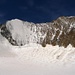 links die Lenzspitze 4294m mit ihrer NNE-Wand, rechts das Nadelhorn 4327m