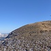Der Gipfel wiederum ist komplett schneefrei, während der Ebenstein links sich noch in schönes Weiß hüllt! ☺