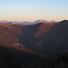 Ausblick ins hintere Val Colla<br />die Grigne weiterhin in der Abendsonne