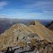 La cresta del Togano dalla cima principale (2301 m) alla cima Est (2999 m)