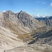 Blick zum Gipfelpaar Bitterichkopf/Gebäudspitze, rechts die Vileidspitze.