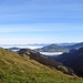 Blick in das östliche Appenzellerland und das Allgäu hinein. Appenzell immer noch unter einer dicken Nebeldecke