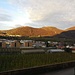 Aussicht von unserem Balkon im Hotel über das Industriegebiet von San Martino und...