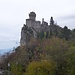 dort drüben ist der höchste Punkt von San Marino zu suchen ... ;-)