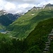 Particolare muretto di recenzione all'Alpe Ghighel,piu' in basso il Lago di Morasco
