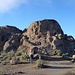 Erste Felsstufe zum Felsplateau des Roque Nublo. 