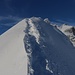 Tierbodenhorn (2269m):<br /><br />Leider ist der Gipfelgrat nur kurz, dennoch war er ein Traum zum Spuren!