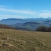 L'angle de vue du Salève est un peu spécial. A gauche, au fond, on voit les Dents du Midi