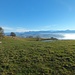 Le Mont Blanc, est au-dessus du réservoir