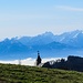 die Hirschbergkapelle vor dem Alpsteinmassiv