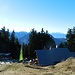 Die Hochälpelehütte mit dem Alpstein im Hintergrund