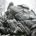 Hexenküche-Ostwand mit dem schräg aufgelagerten Gipfelblock, dem "Hexenschuh".