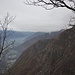 La Piana del Türi è la dorsale quasi pianeggiante che si vede al centro dell'immagine. La foto è stata scattata dai pressi dell'Alpe Corte Lorenzo l'anno precedente.