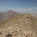 Bazm Chal - Ausblick von der östlichen zur quasi gleich hohen und ca. 150 Meter entfernten westlichen Gipfelkuppe.