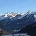 über Seelisberg erheben sich im Vorabendlicht bekannte und beliebte Gipfel oberhalb des Riemenstaldner Tales