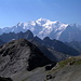 Mont Blanc. Vorne die Aiguille de Salenton sowie die Kette der Aiguilles Rouges