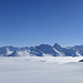 Ein seltenes Bild: Der Hochnebel flutet auch die Alpentäler bis auf eine Höhe von 2000 m!