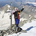 Gipfelgück auf dem Aletschhorn (4193m). <br /><br />Doch der Berg ist erst geschafft nach Rückkehr ins Tal - der Weg vom Aletschhorn zurück zu  den Kuhweiden ist besonders lang!